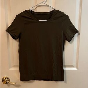 Athleta Dark Olive Short Sleeve Tee